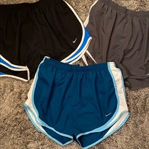 3 pairs of Nike Tempo Running Shorts - size Large
